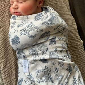 Solly Baby Bleu Toile Swaddle